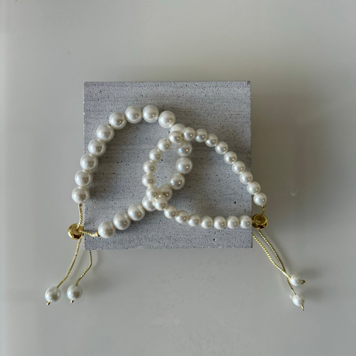 pearl ajustable bracelet