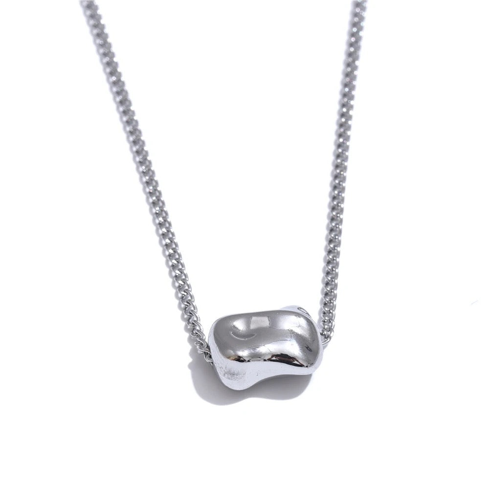 square texture necklace