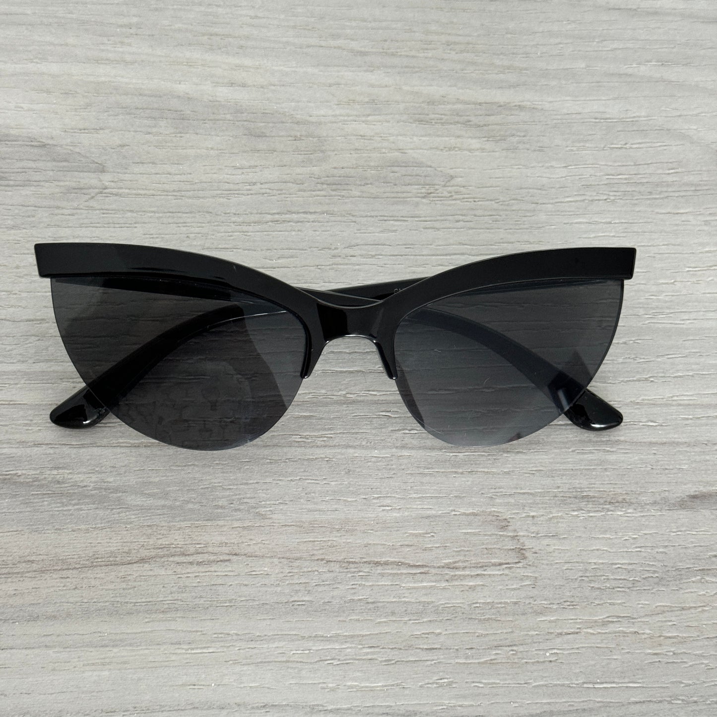 cat eye sunglases