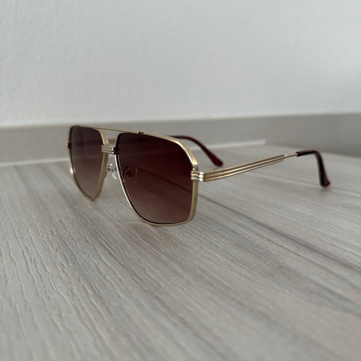 gold aviators