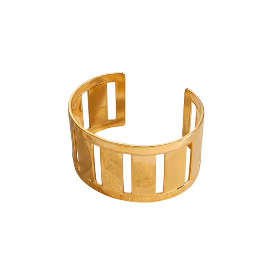 lia cuff